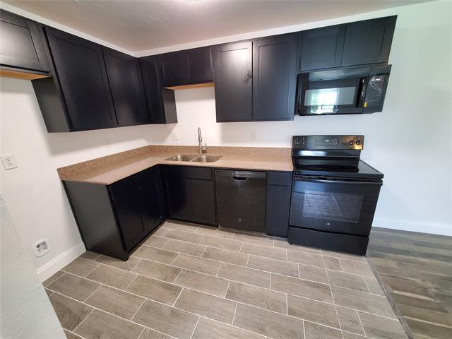 property at 2004 Wesley St