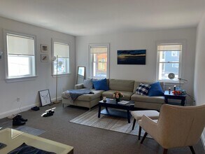 157 Auburn St, Unit 1 in Cambridge, MA - Building Photo - Building Photo