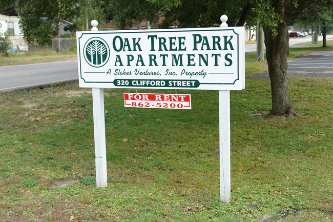 Oak Tree Park Apartments in Fort Walton Beach, FL - Foto de edificio - Other