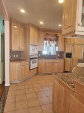 14 Alameda St in Inwood, NY - Building Photo - Building Photo