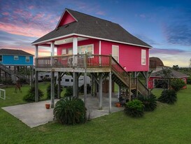 1219 Front Ave in Port Bolivar, TX - Building Photo