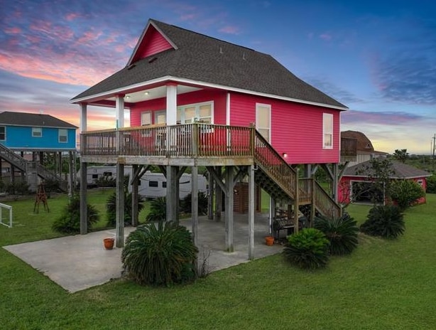 property at 1219 Front Ave