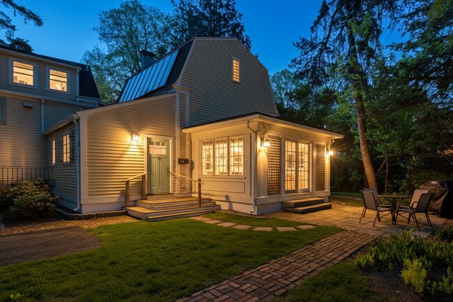 6.5 Summer St in Rockport, MA - Building Photo - Building Photo