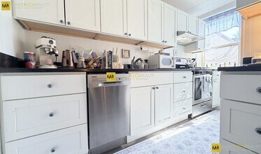 240 Kelton St, Unit 7 in Boston, MA - Building Photo - Building Photo