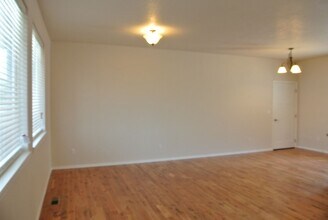 2604 Newton St in Philomath, OR - Building Photo - Building Photo