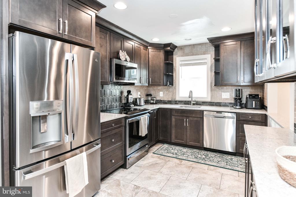 3345 5th St S in Arlington, VA - Foto de edificio