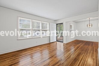 1564 S Perkins Rd in Memphis, TN - Building Photo - Building Photo