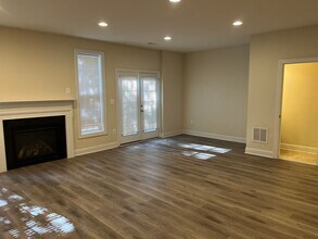 16099 Pitner St in Haymarket, VA - Building Photo - Building Photo