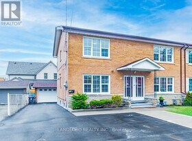 65 Fairfield Ave in Toronto, ON - Building Photo