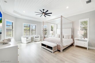 11200 Canal Grande Dr in Ft. Myers, FL - Building Photo - Building Photo