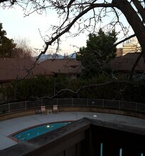 100 Kinross Dr in Walnut Creek, CA - Building Photo - Building Photo