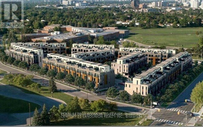 255 McLevin Ave in Toronto, ON - Building Photo - Building Photo