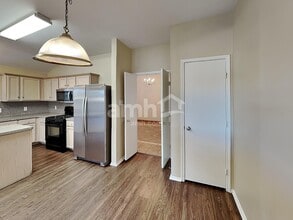 904 Western Pass in Fort Worth, TX - Foto de edificio - Building Photo