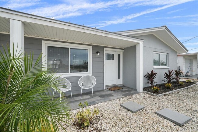 13704 Veronica Dr in Hudson, FL - Building Photo - Building Photo