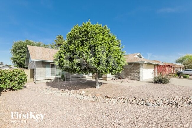 10402 N 64th Ave in Glendale, AZ - Building Photo - Building Photo