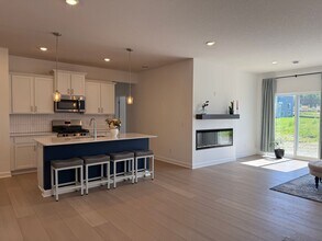 22607 Isla Wy in Rogers, MN - Building Photo - Building Photo