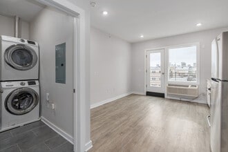 Fairmount Square in Philadelphia, PA - Building Photo - Interior Photo