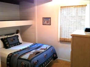 41387 Lahontan Dr in Big Bear Lake, CA - Foto de edificio - Building Photo