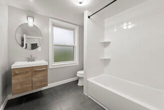 405 76th St in North Bergen, NJ - Building Photo - Building Photo