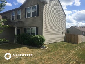 2146 Rosswood Blvd in Indianapolis, IN - Building Photo - Building Photo