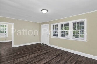 1738 Columbia College Dr in Columbia, SC - Building Photo - Building Photo