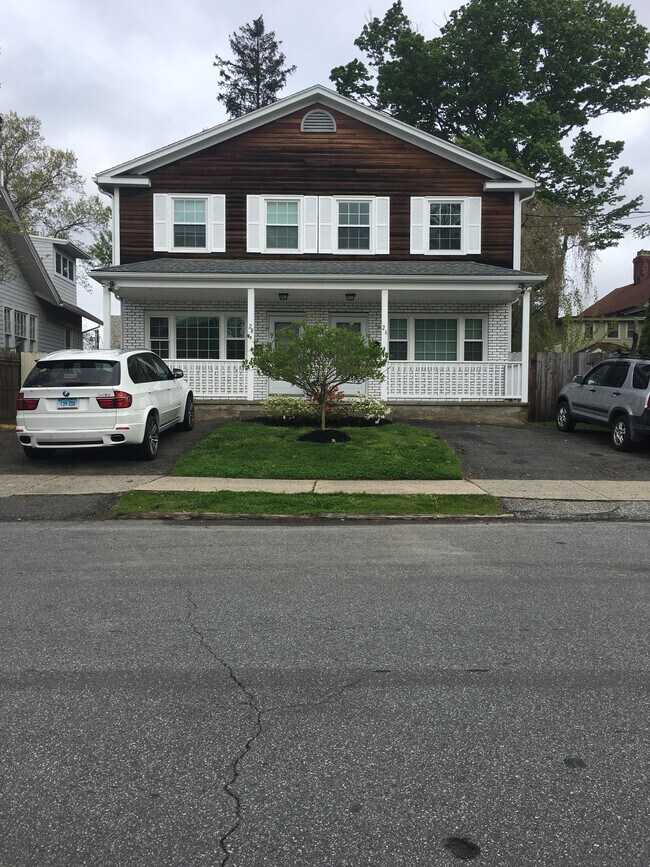 26 Woodland Ave Rentals in Bridgeport, CT
