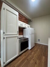 4255 E Amazon Dr in Eugene, OR - Building Photo - Building Photo