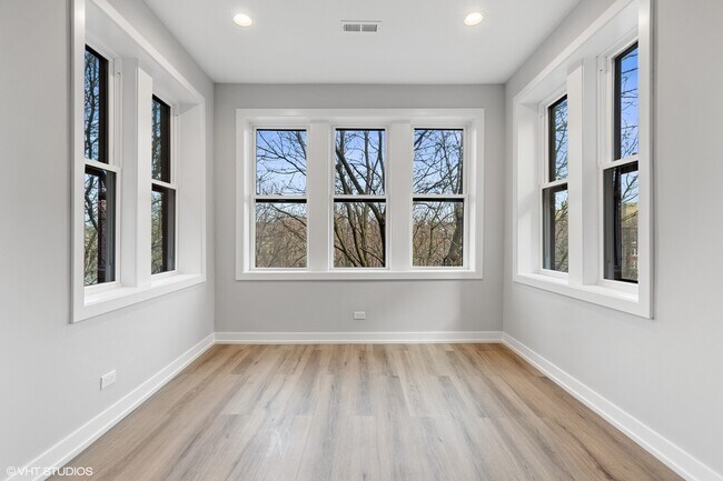 1940 N Humboldt Blvd in Chicago, IL - Building Photo - Building Photo