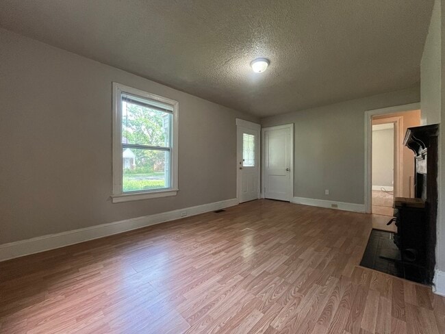 1256 Edgewood Rd in Charlotte, NC - Building Photo - Building Photo