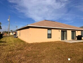 280 SW 3rd Terrace in Cape Coral, FL - Building Photo - Building Photo