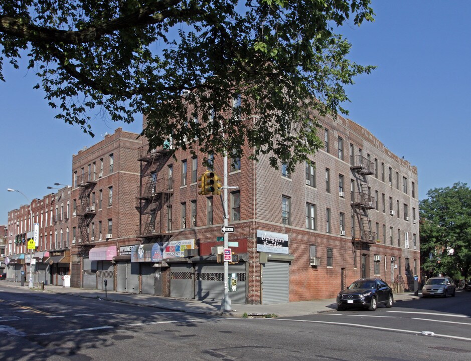 4602-4610 18th Ave in Brooklyn, NY - Building Photo