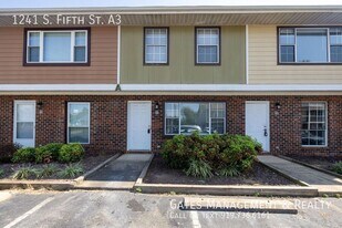 1241 S Fifth St in Mebane, NC - Building Photo