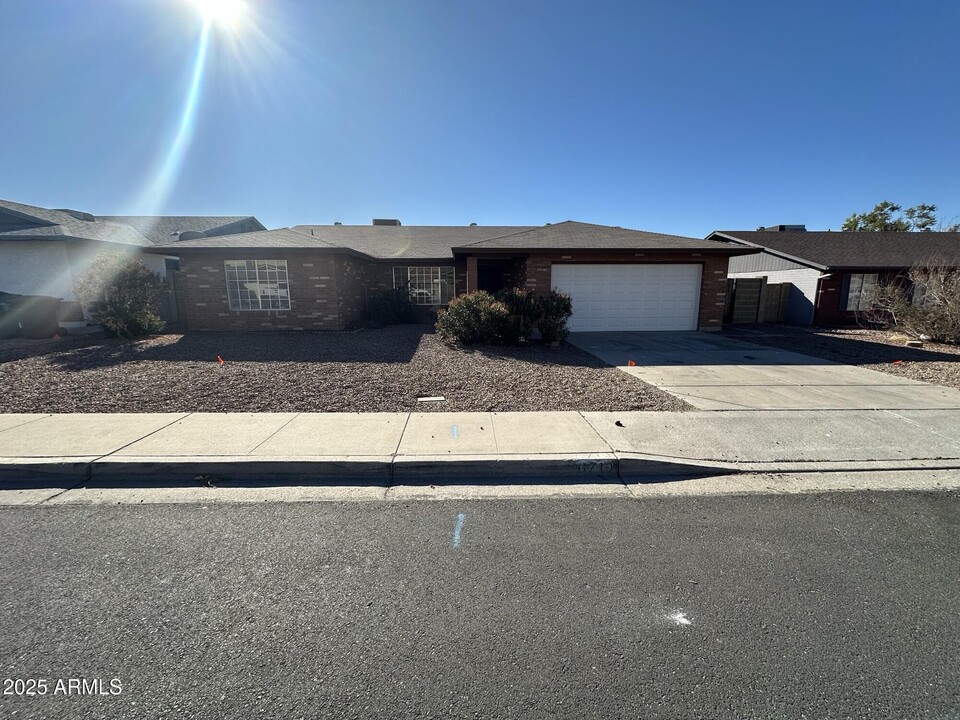 6719 E Ensenada St in Mesa, AZ - Building Photo