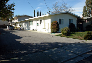 2675 Miller Ave in Mountain View, CA - Building Photo - Building Photo