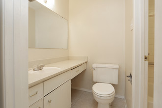 Sagewood Apartments in El Paso, TX - Building Photo - Interior Photo