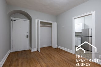 5451 S Cornell Ave in Chicago, IL - Building Photo - Building Photo