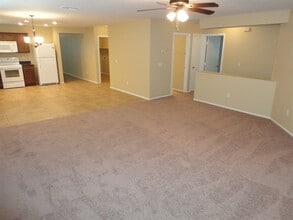 5906 W Southgate Ct in Phoenix, AZ - Foto de edificio - Building Photo