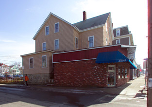 940 S Main St in Fall River, MA - Building Photo - Building Photo