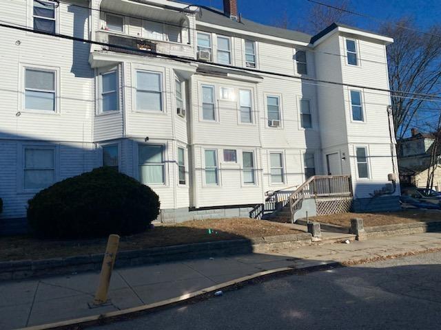 143 2nd Ave in Woonsocket, RI - Building Photo