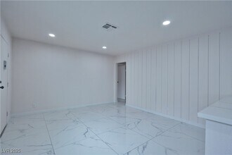 4023 Cll Del Sol in Las Vegas, NV - Building Photo - Building Photo