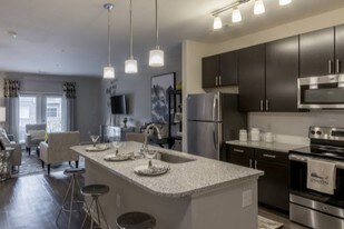 Mosby Poinsett in Greenville, SC - Building Photo