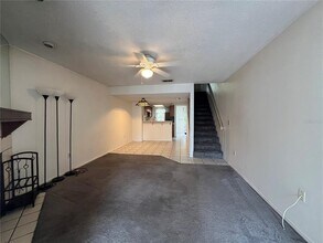 3356 Fox Hunt Dr in Palm Harbor, FL - Building Photo - Building Photo