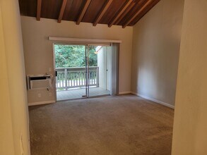 2560 Walnut Blvd in Walnut Creek, CA - Building Photo - Building Photo