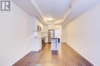 1100 Briar Hill Ave in Toronto, ON - Building Photo - Building Photo