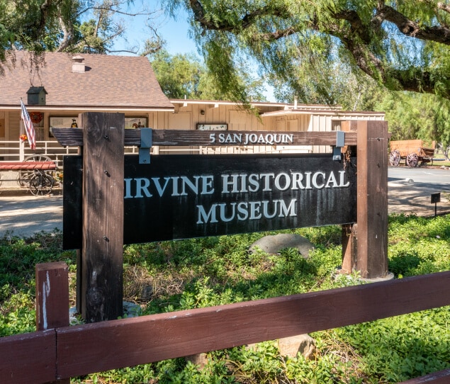 Casas Alquiler en University Town Center, CA