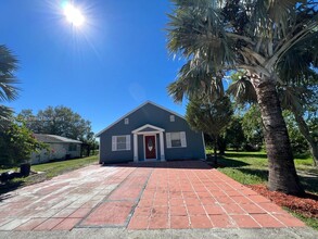 464 Avenue S in Moore Haven, FL - Building Photo - Building Photo