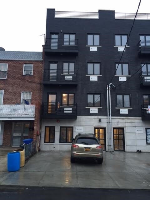 57-32 Granger St in Corona, NY - Building Photo - Building Photo