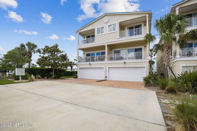 137 3rd St S in Jacksonville Beach, FL - Building Photo - Building Photo