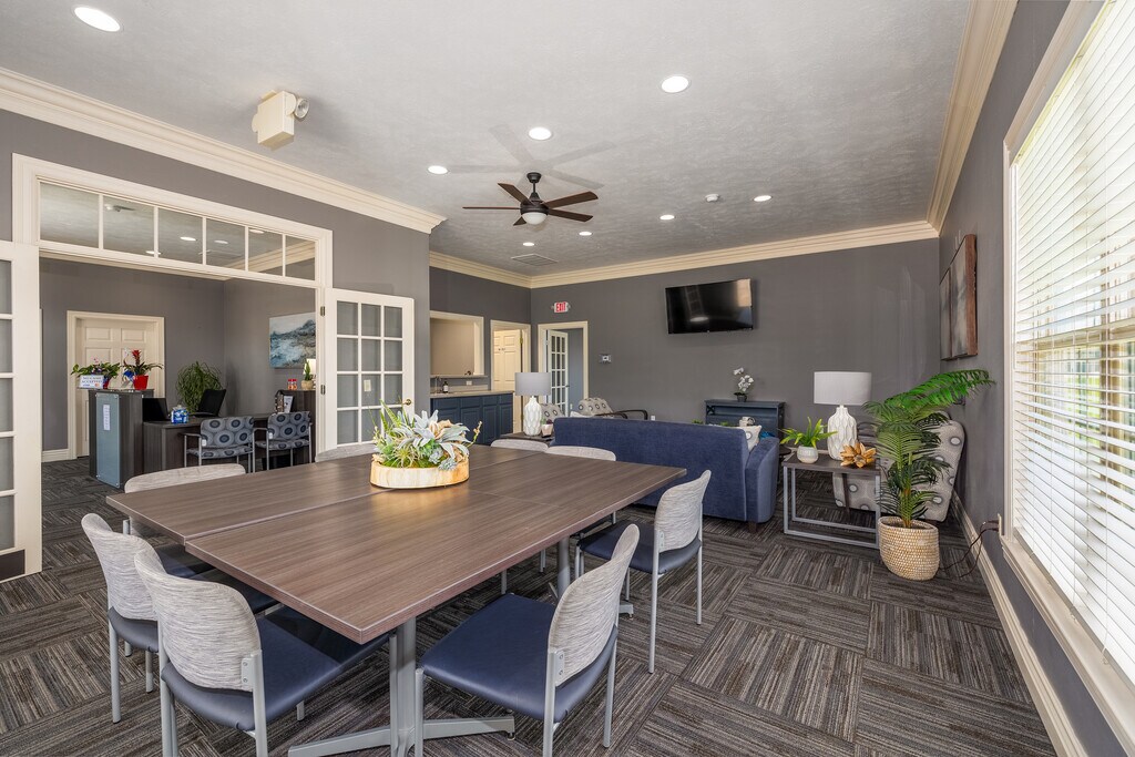 Crosswood Apartments in Rogersville, MO