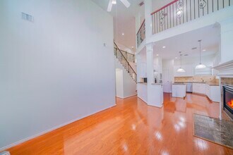 1415 Sue Barnett Dr in Houston, TX - Building Photo - Building Photo